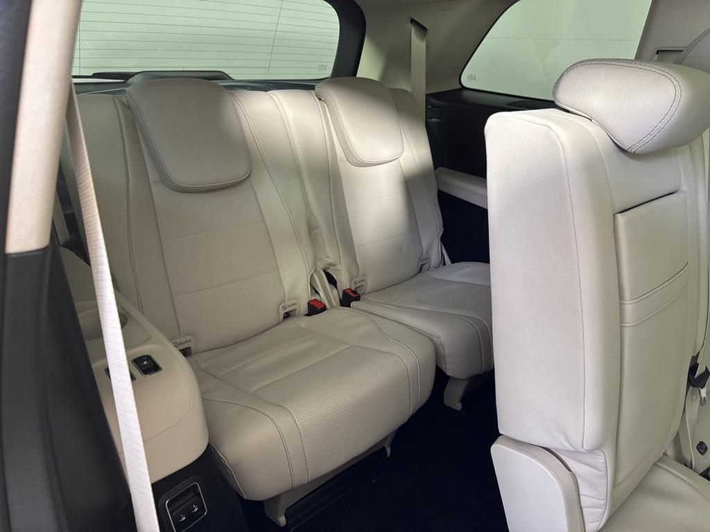 new 2026 Mercedes-Benz GLS 450 car, priced at $94,090