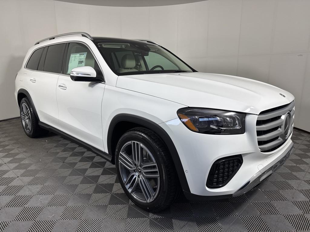 new 2025 Mercedes-Benz GLS 450 car, priced at $90,980