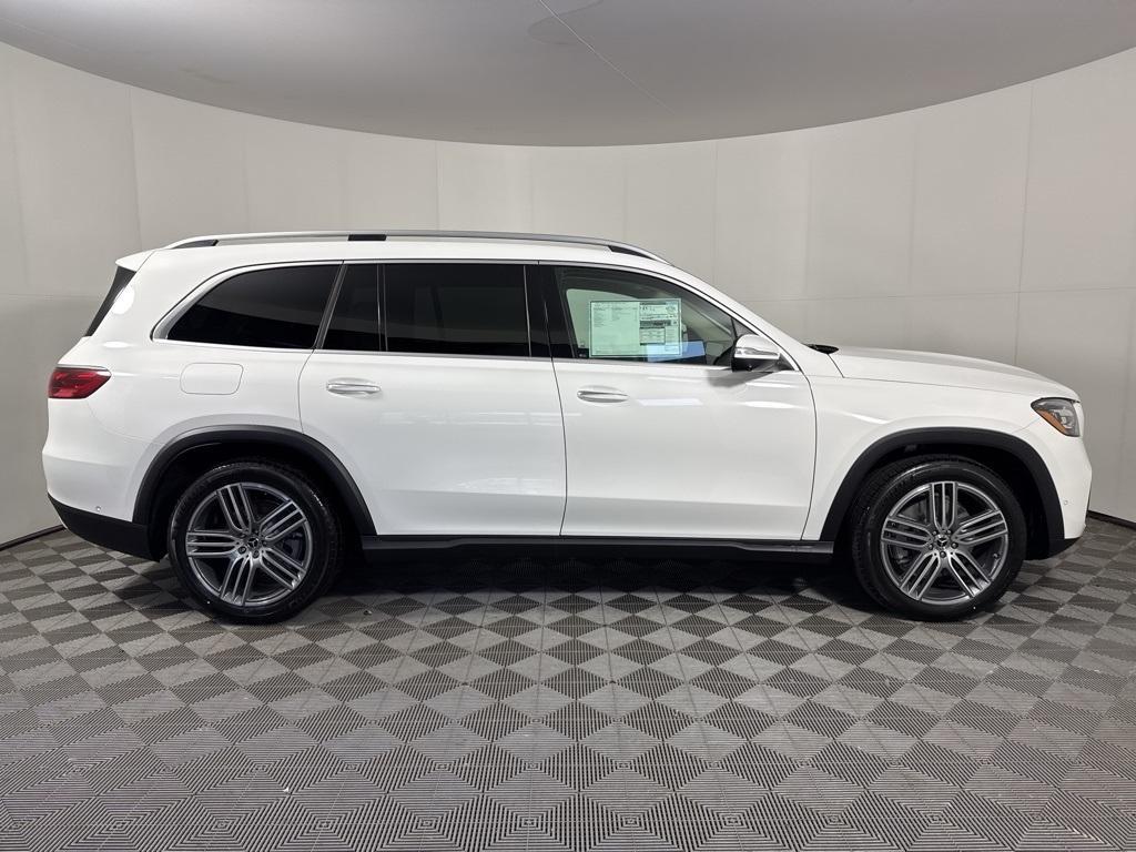 new 2025 Mercedes-Benz GLS 450 car, priced at $90,980