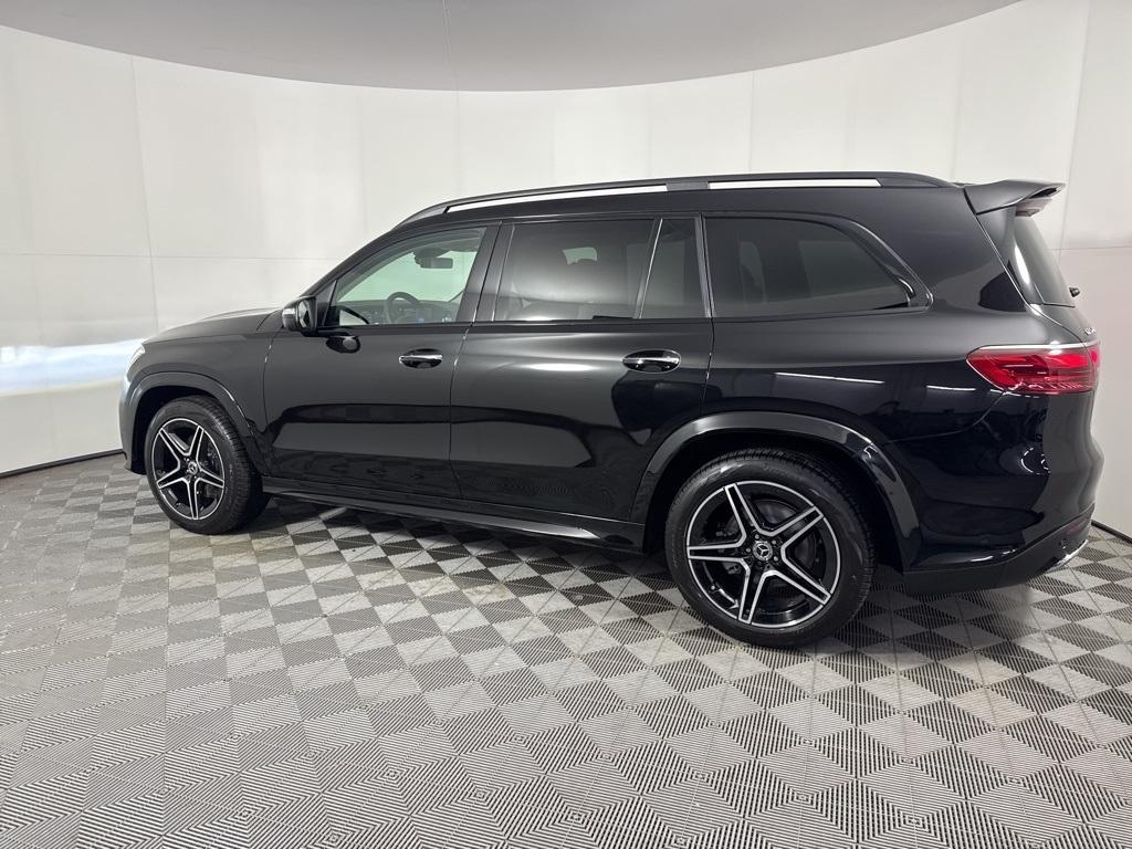 new 2025 Mercedes-Benz GLS 450 car, priced at $100,995