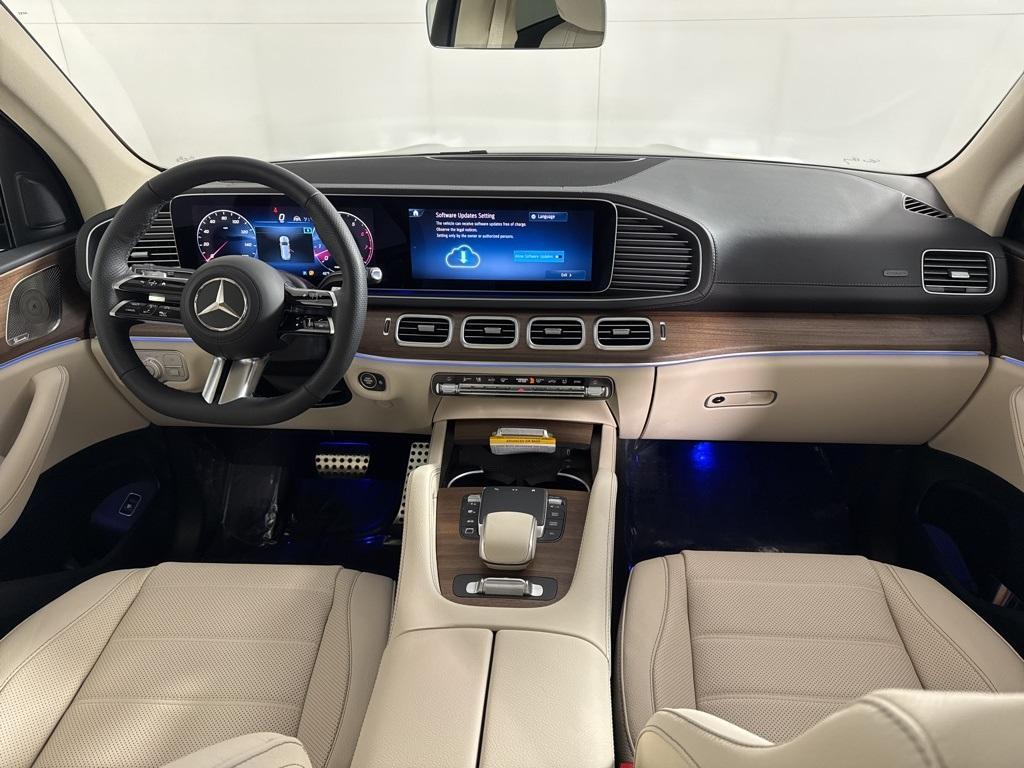 new 2025 Mercedes-Benz GLS 450 car, priced at $100,995