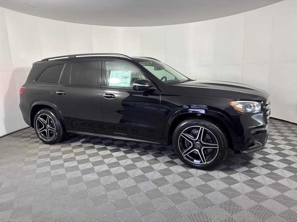 new 2025 Mercedes-Benz GLS 450 car, priced at $100,995