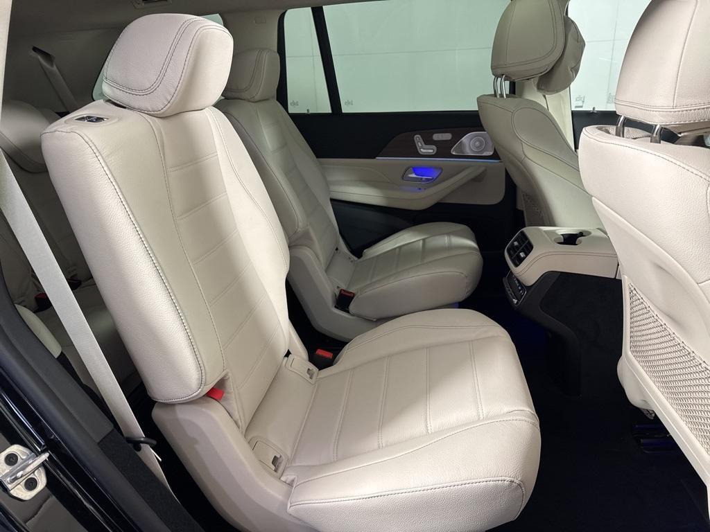 new 2025 Mercedes-Benz GLS 450 car, priced at $100,995