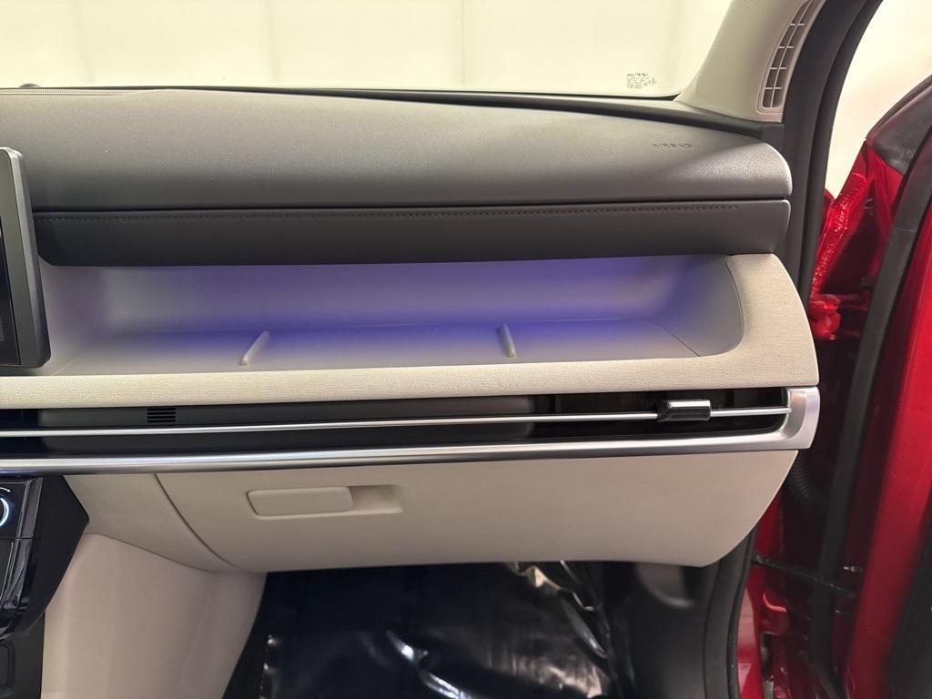 used 2025 Hyundai TUCSON Hybrid car, priced at $35,420