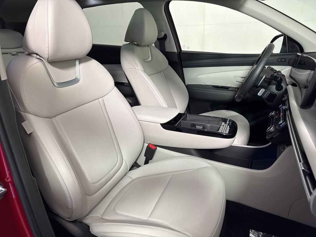 used 2025 Hyundai TUCSON Hybrid car, priced at $35,420
