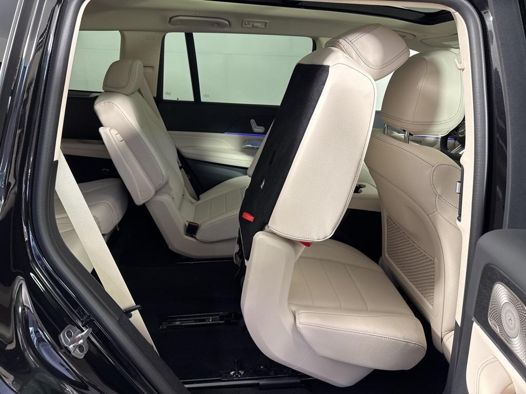 new 2025 Mercedes-Benz GLS 450 car, priced at $96,870