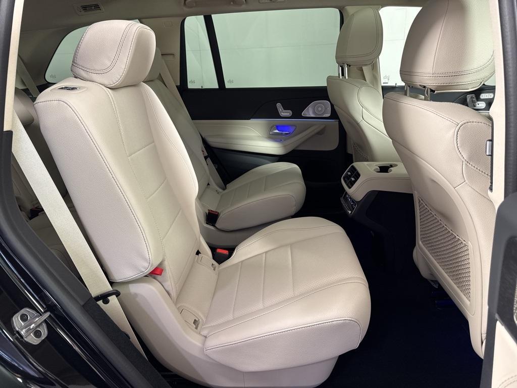 new 2025 Mercedes-Benz GLS 450 car, priced at $96,870