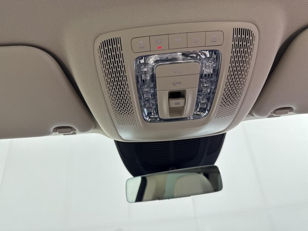 new 2025 Mercedes-Benz GLS 450 car, priced at $96,870