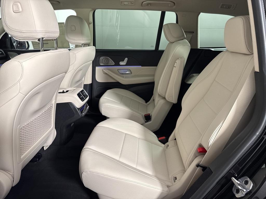 new 2025 Mercedes-Benz GLS 450 car, priced at $96,870