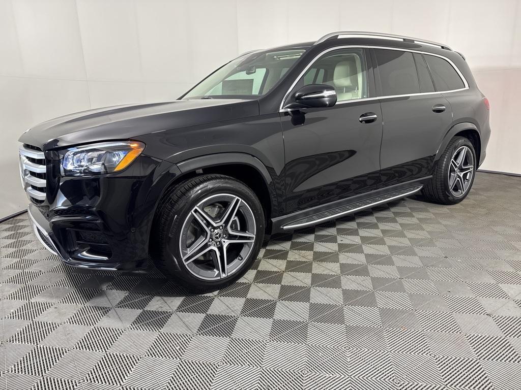 new 2025 Mercedes-Benz GLS 450 car, priced at $96,870
