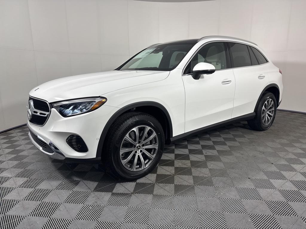new 2025 Mercedes-Benz GLC 300 car, priced at $54,185