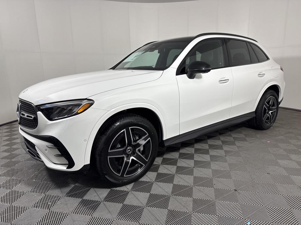 new 2026 Mercedes-Benz GLC 350e car, priced at $70,180