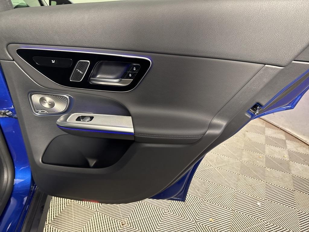 new 2025 Mercedes-Benz GLC 300 car, priced at $60,780