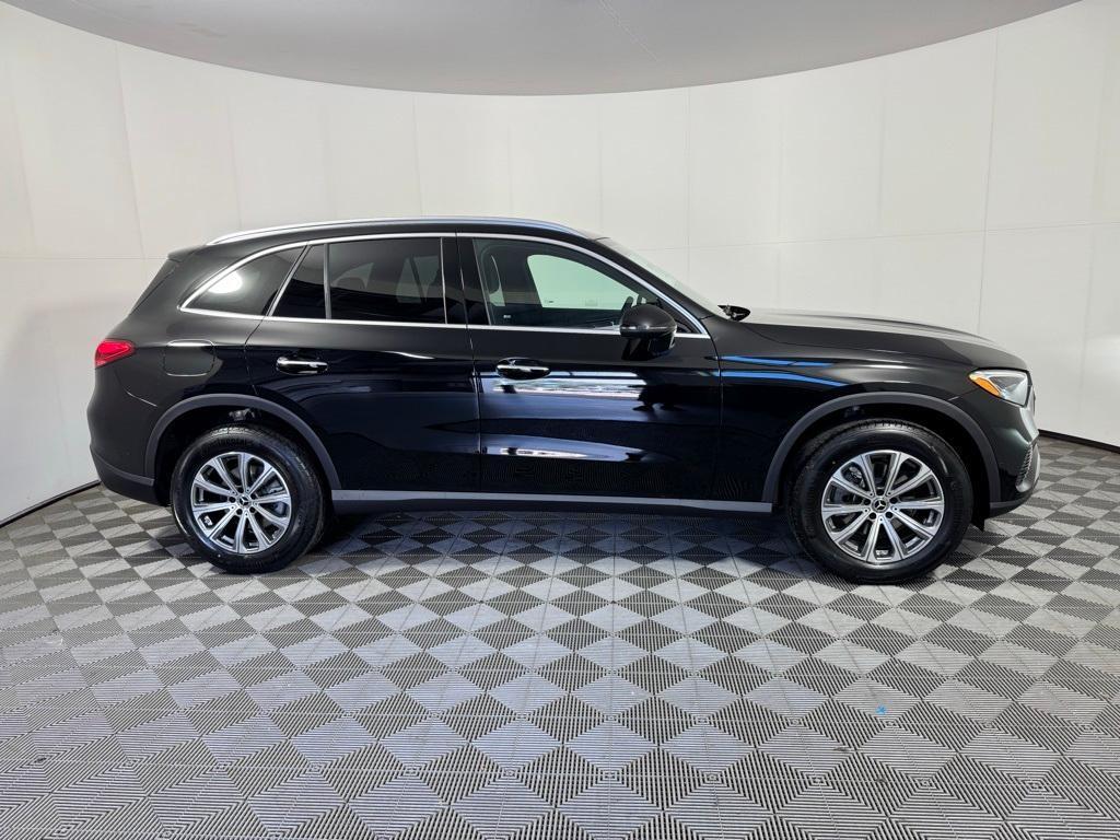 new 2025 Mercedes-Benz GLC 300 car, priced at $54,185
