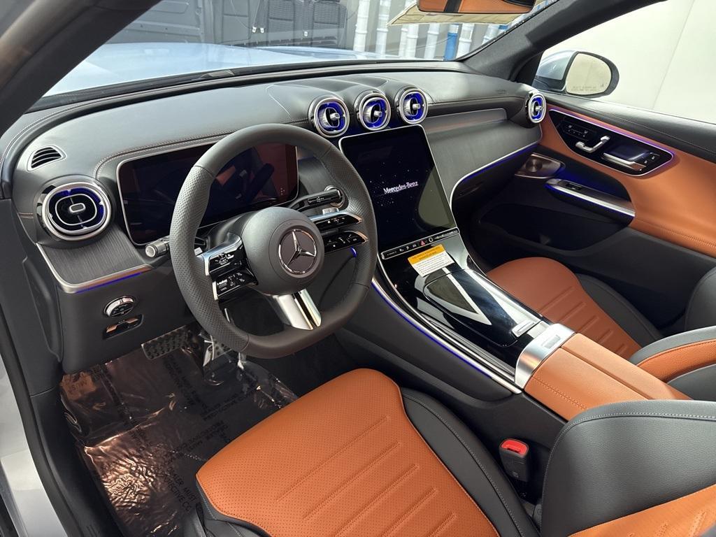 new 2025 Mercedes-Benz GLC 350e car, priced at $70,615