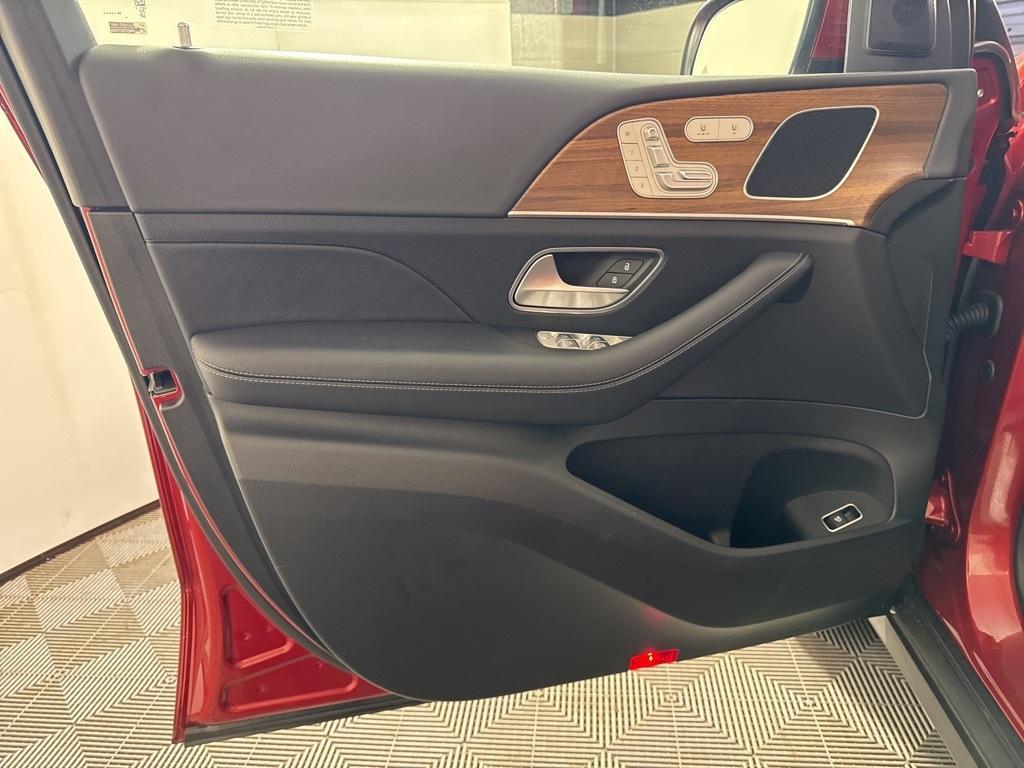 used 2025 Mercedes-Benz GLE 350 car, priced at $64,669