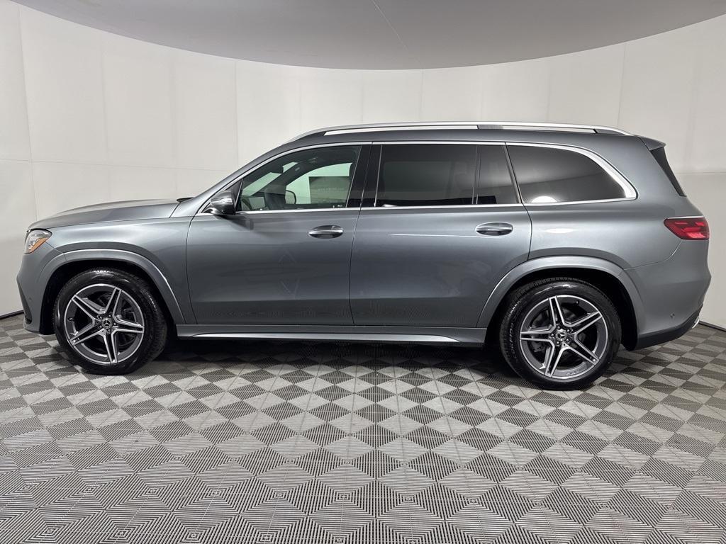 new 2025 Mercedes-Benz GLS 450 car, priced at $95,035