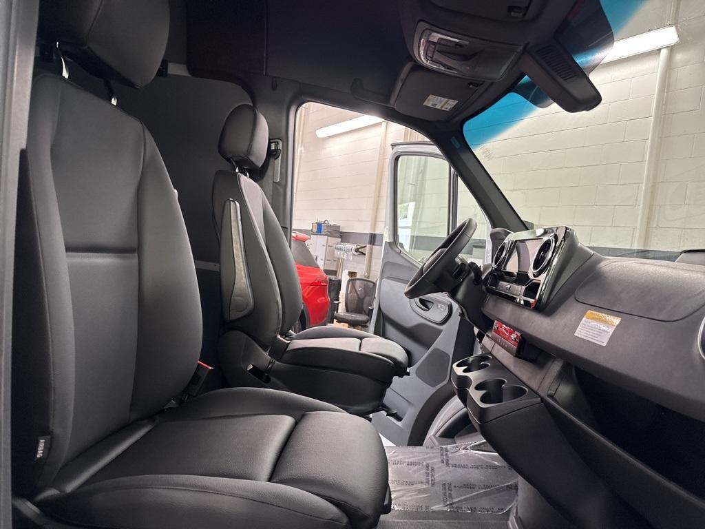 new 2025 Mercedes-Benz Sprinter 2500 car, priced at $58,509