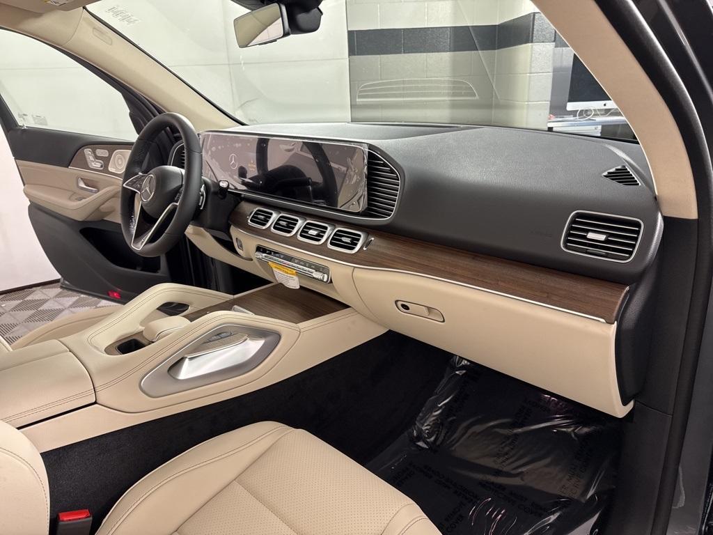 new 2026 Mercedes-Benz GLE 450 car, priced at $83,000