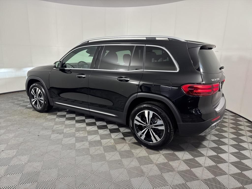 new 2025 Mercedes-Benz GLB 250 car, priced at $49,595