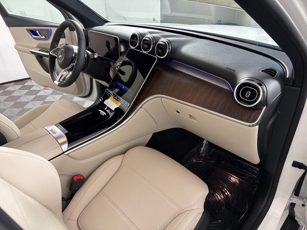 new 2025 Mercedes-Benz GLC 300 car, priced at $54,185