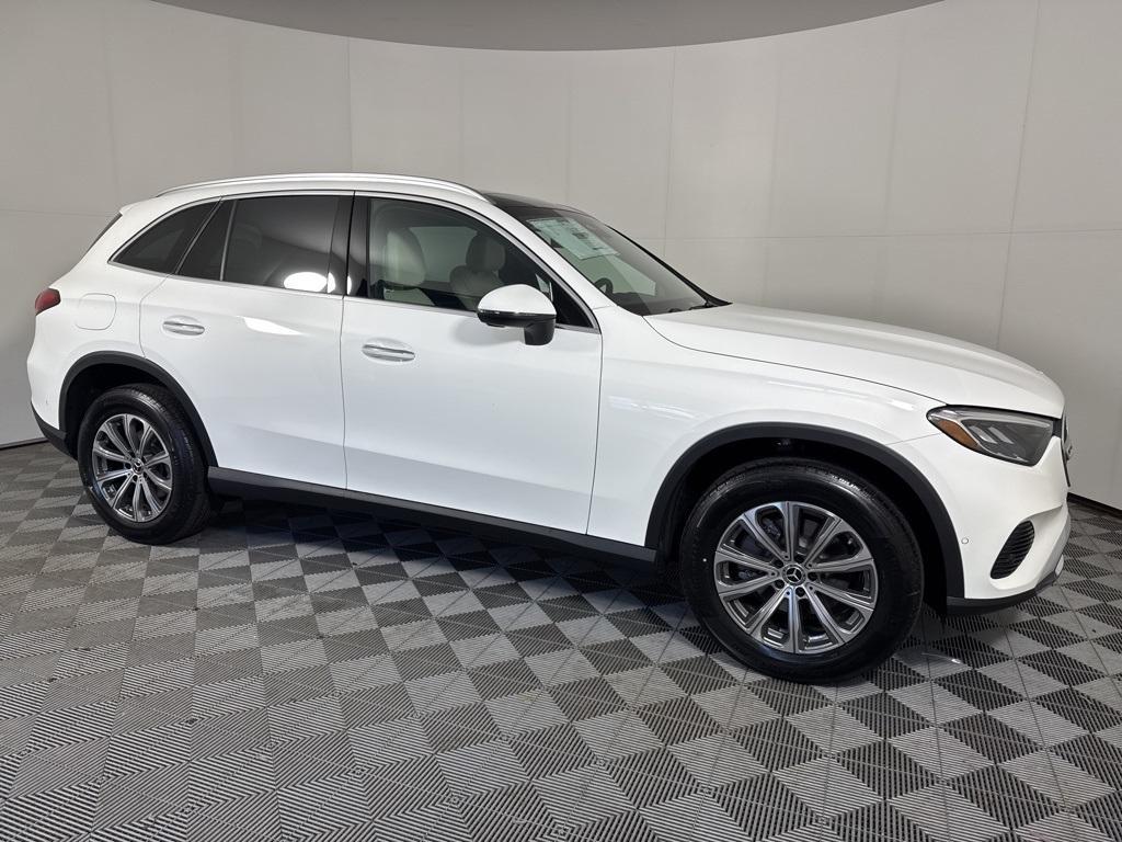 new 2025 Mercedes-Benz GLC 300 car, priced at $54,185