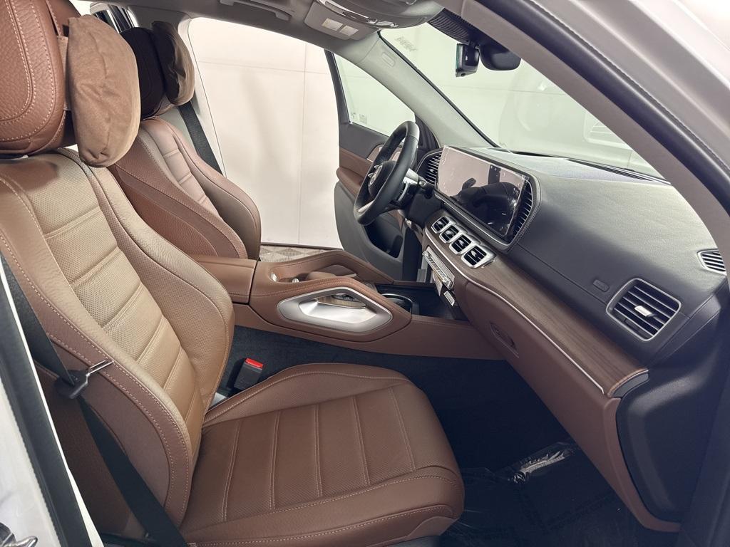 new 2026 Mercedes-Benz GLS 450 car, priced at $106,805