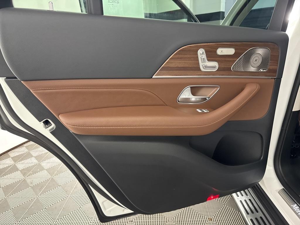 new 2026 Mercedes-Benz GLS 450 car, priced at $106,805