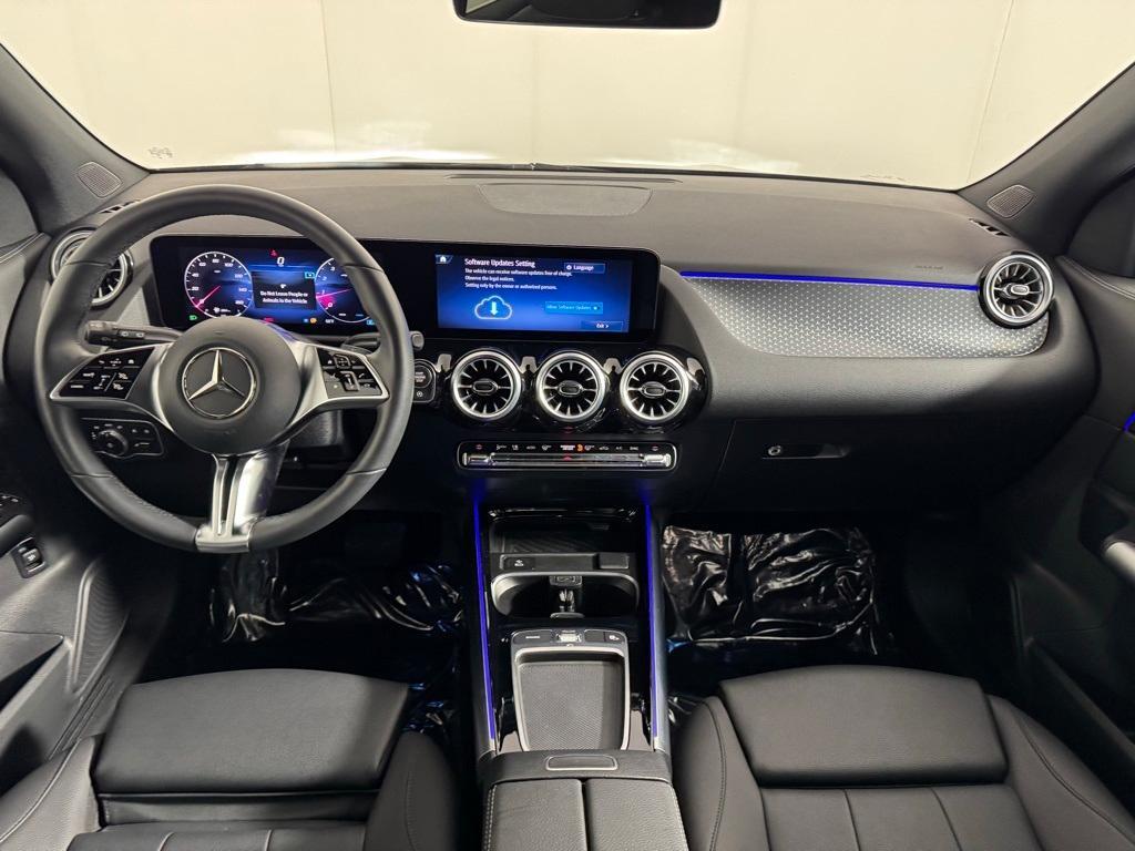 used 2025 Mercedes-Benz GLA 250 car, priced at $40,689