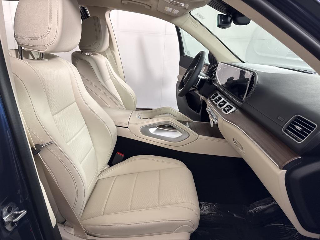 new 2026 Mercedes-Benz GLS 450 car, priced at $97,935