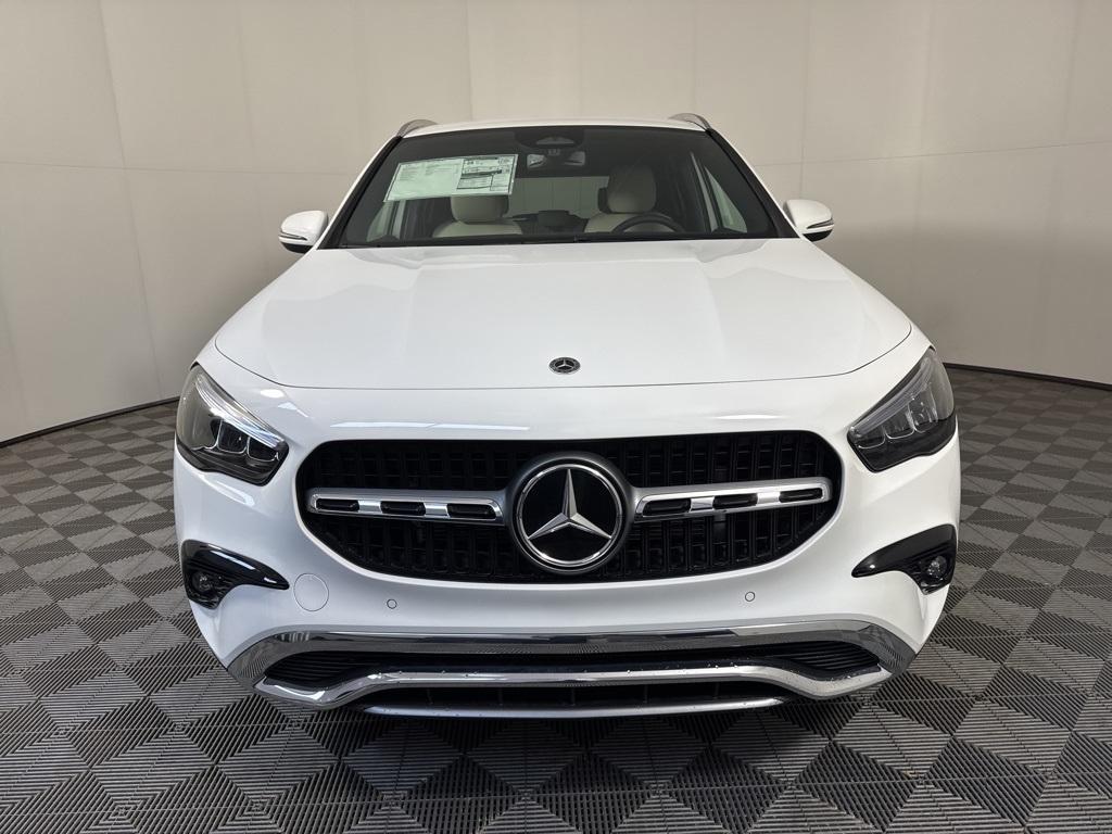 new 2025 Mercedes-Benz GLA 250 car, priced at $47,295
