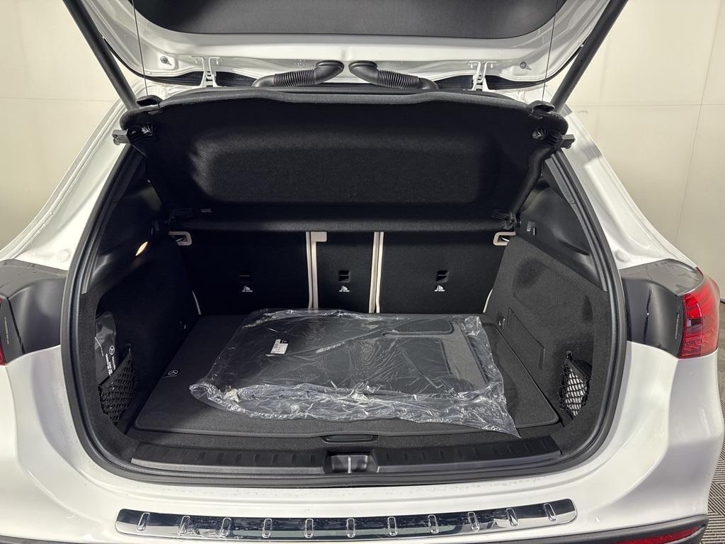 new 2025 Mercedes-Benz GLA 250 car, priced at $47,295