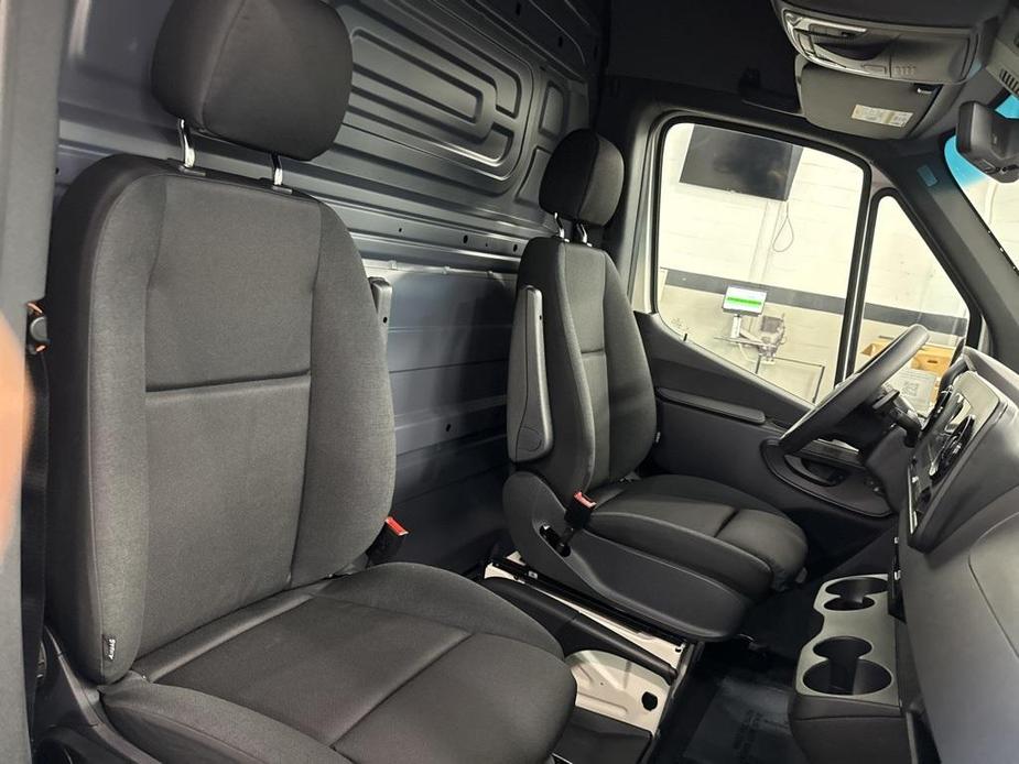 new 2024 Mercedes-Benz Sprinter 2500 car, priced at $74,944