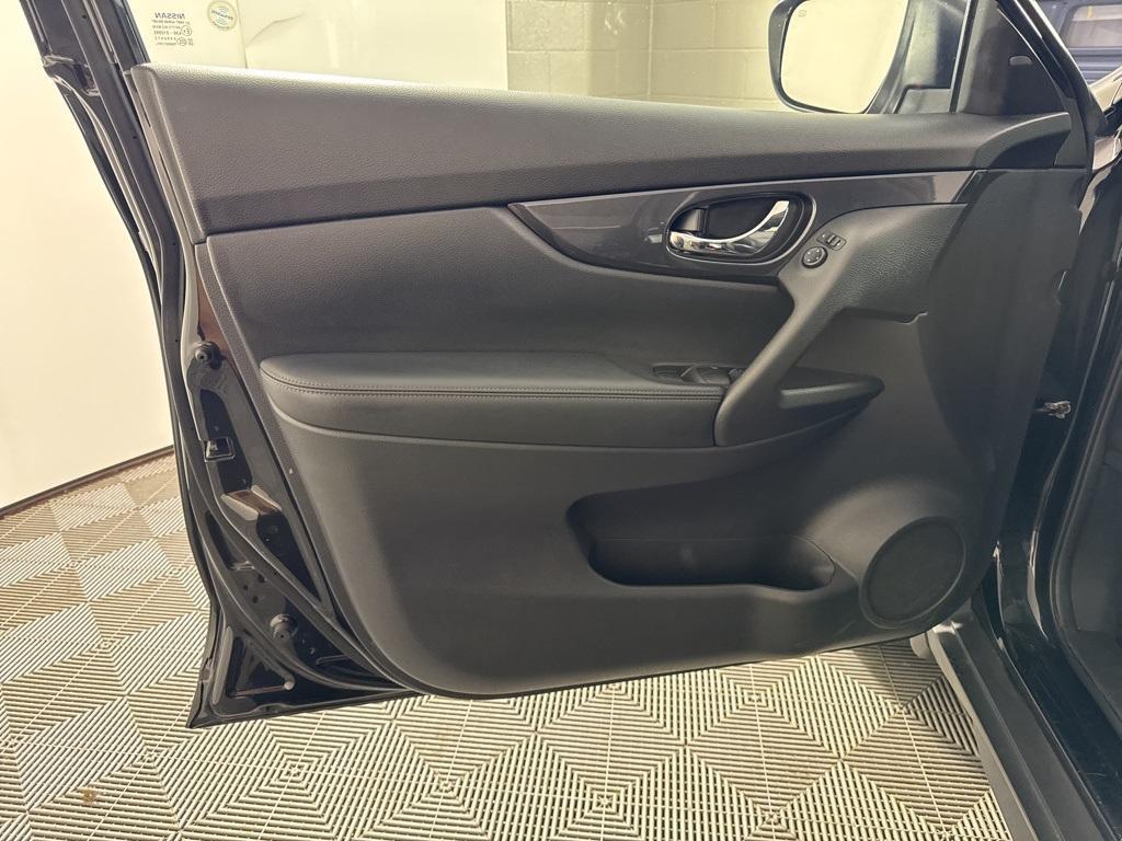 used 2018 Nissan Rogue car, priced at $15,987