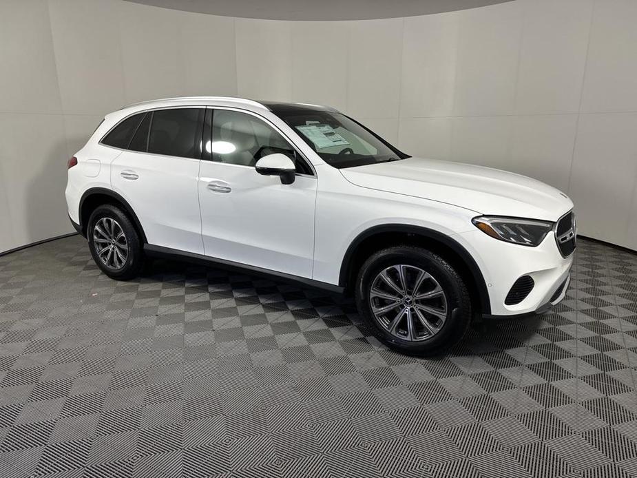 new 2025 Mercedes-Benz GLC 300 car, priced at $54,770