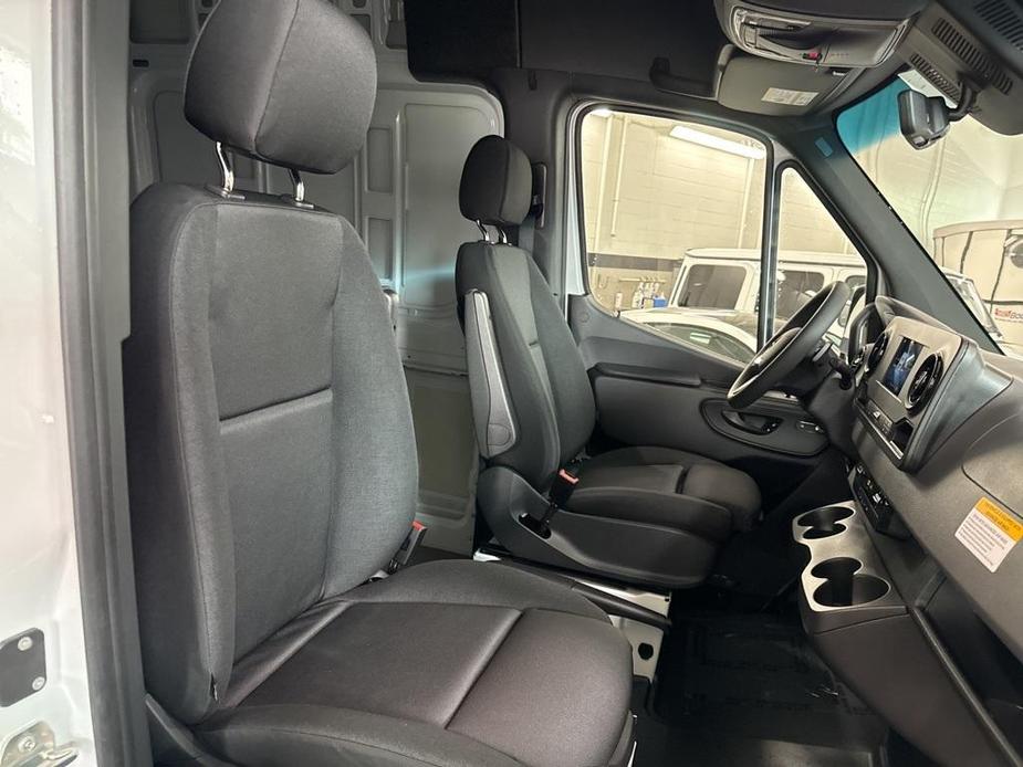 new 2024 Mercedes-Benz Sprinter 2500 car, priced at $62,146