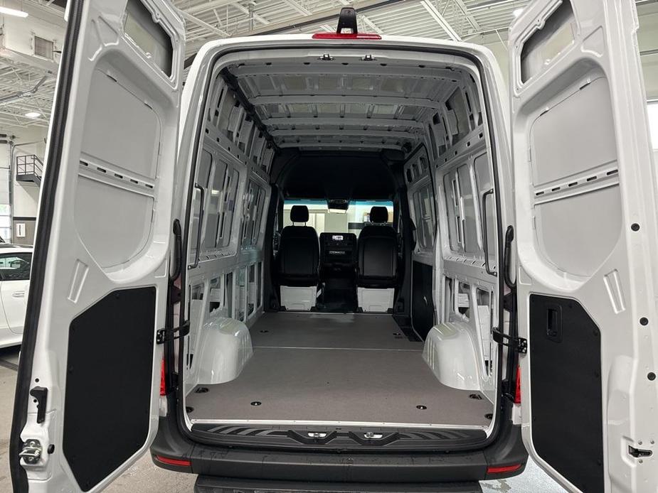 new 2024 Mercedes-Benz Sprinter 2500 car, priced at $62,146