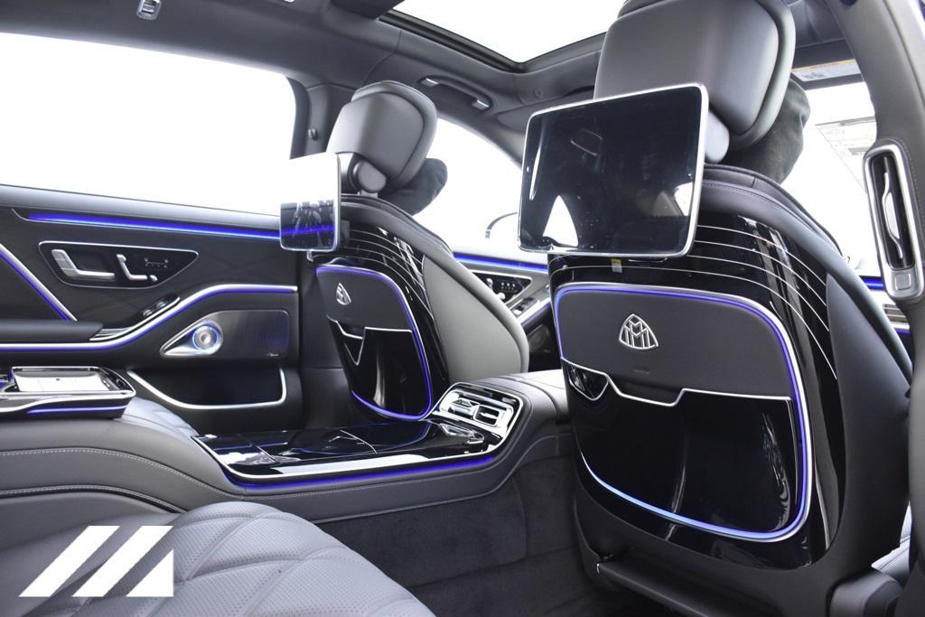 new 2024 Mercedes-Benz Maybach S 680 car, priced at $250,780