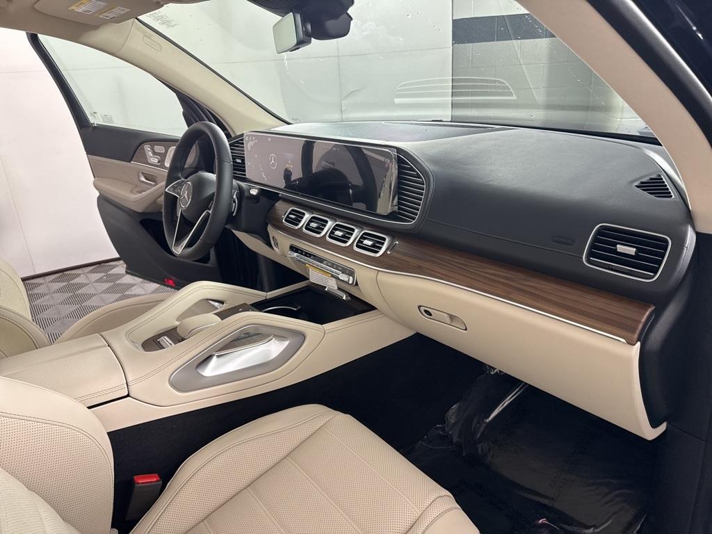 new 2026 Mercedes-Benz GLS 450 car, priced at $97,155