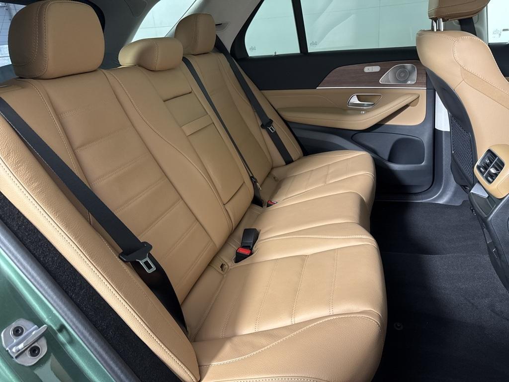 new 2026 Mercedes-Benz GLE 450 car, priced at $89,555