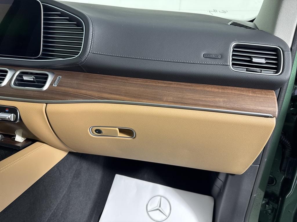 new 2026 Mercedes-Benz GLE 450 car, priced at $89,555