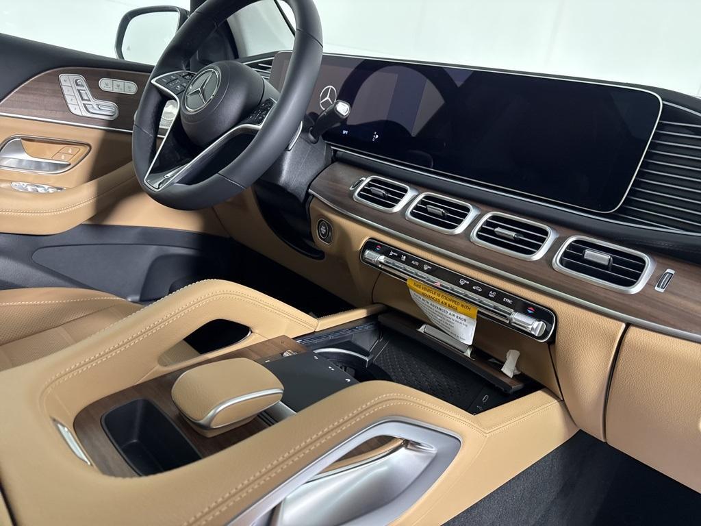 new 2026 Mercedes-Benz GLE 450 car, priced at $89,555