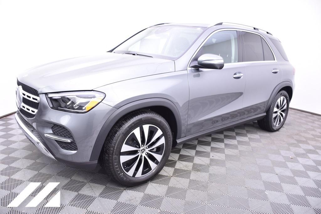 new 2024 Mercedes-Benz GLE 450 car, priced at $83,575