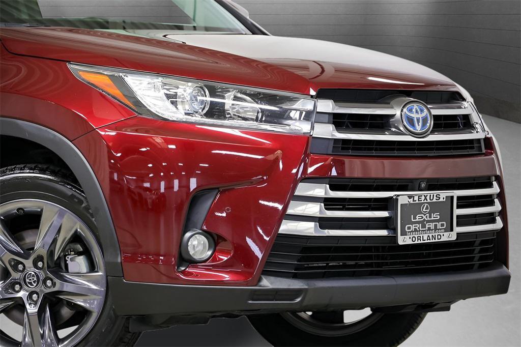 used 2017 Toyota Highlander Hybrid car, priced at $28,420