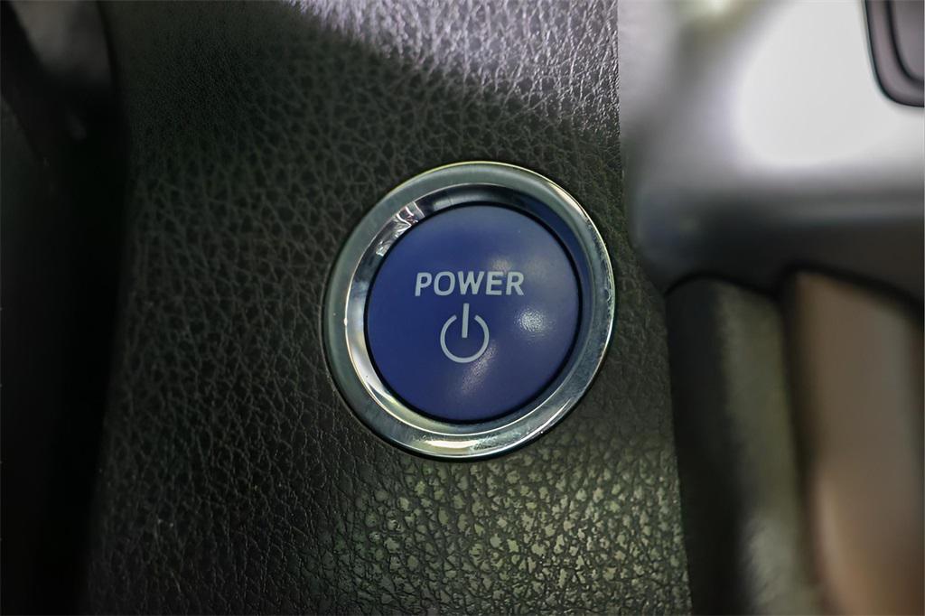 used 2017 Toyota Highlander Hybrid car, priced at $28,420