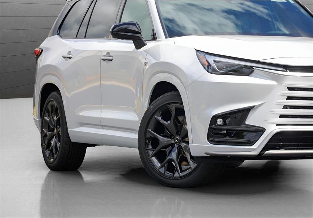 new 2025 Lexus TX 500h car, priced at $73,470