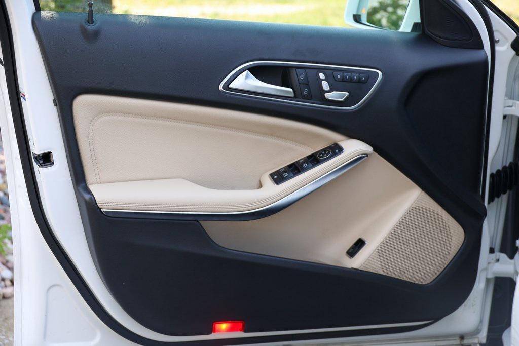 used 2020 Mercedes-Benz GLA 250 car, priced at $21,908