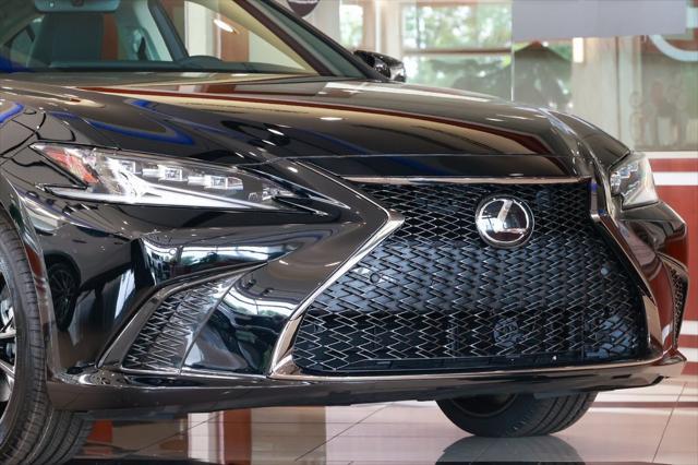 new 2025 Lexus ES 300h car, priced at $52,524