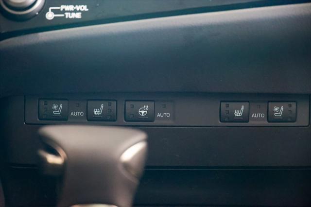 new 2025 Lexus ES 300h car, priced at $52,524