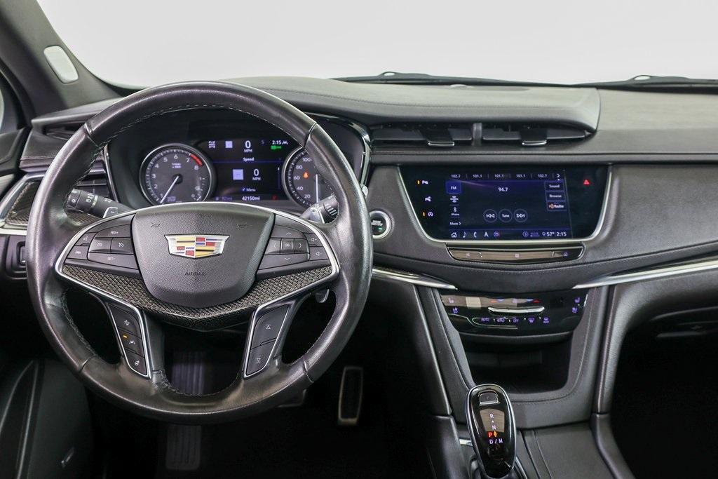 used 2020 Cadillac XT5 car, priced at $29,000